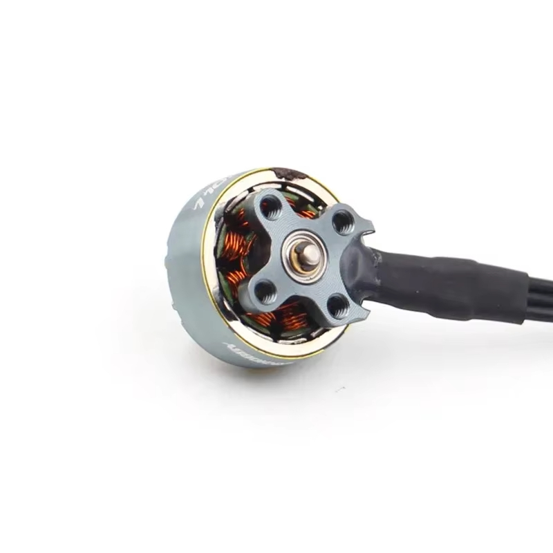 4 szt. SPARKHOBBY XSPEED 1103  – Foxeer Reaper F4 128K 65A Esc recenzja i cena